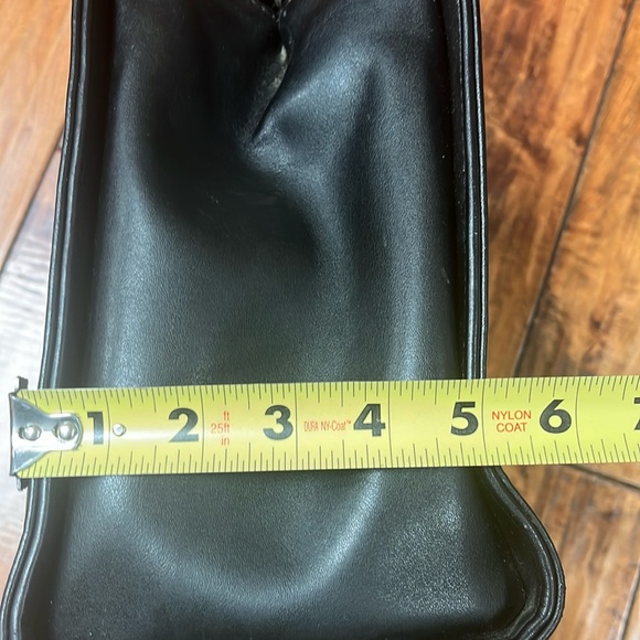 Matt n Nat Vegan Leather Computer Bag - Picture 7 of 7